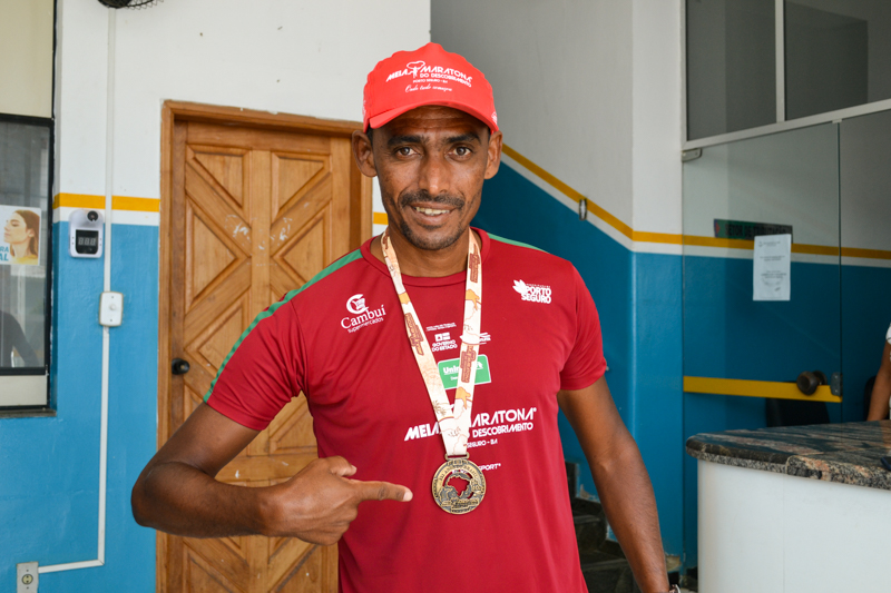 Atleta itambeense, Dé Maratonista, se destaca na 5° Edição da Meia Maratona do Descobrimento