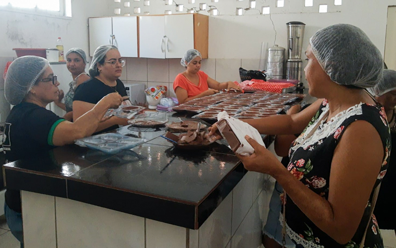 Secretaria de Assistência Social de Itambé promove Curso de Fabricação de Ovos de Páscoa