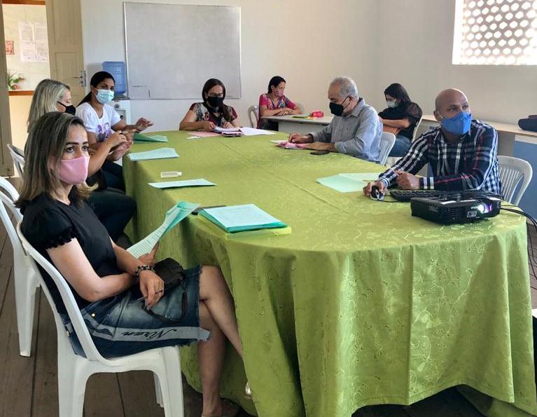 Secretaria Municipal de Educação realiza reuniões para construção do protocolo de retorno das atividades escolares