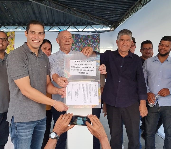 Prefeito Candinho autoriza pacote de obras no valor de R$ 12 milhões