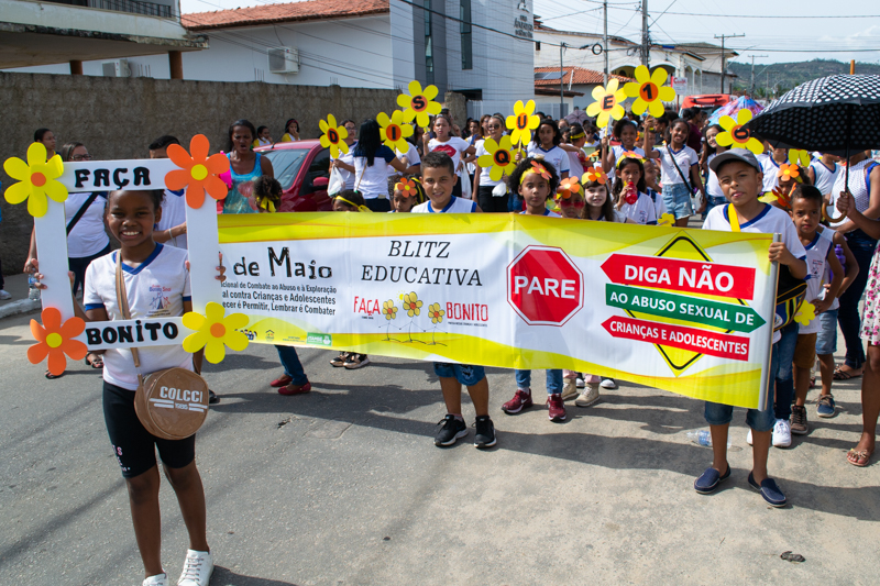 Caminhada alusiva ao 18 de Maio fortalece o combate à violência contra crianças e adolescentes em Itambé