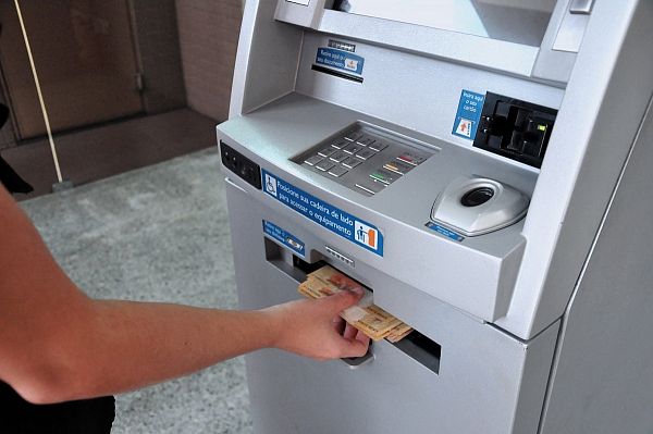 Prefeitura de Itambé realiza pagamento do 13º Salário de 2020 aos garis