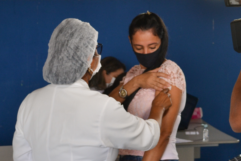 Em mais um dia vacinação, Itambé amplia a imunização de gestantes, puérperas e lactantes