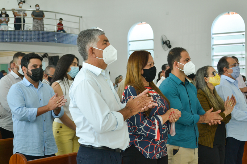 Prefeito Candinho participa de programação solene em comemoração ao 69º aniversário de Itapetinga