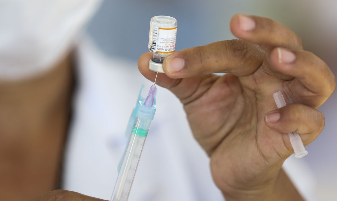 Nesta quarta (09), Itambé segue aplicando 1ª dose, 2ª dose da Coronavac e Astrazeneca, além do reforço