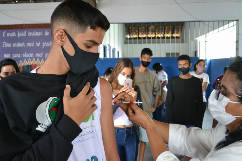 Nesta sexta (24), Itambé estará vacinando população de 12 a 17 anos e imunossuprimidos
