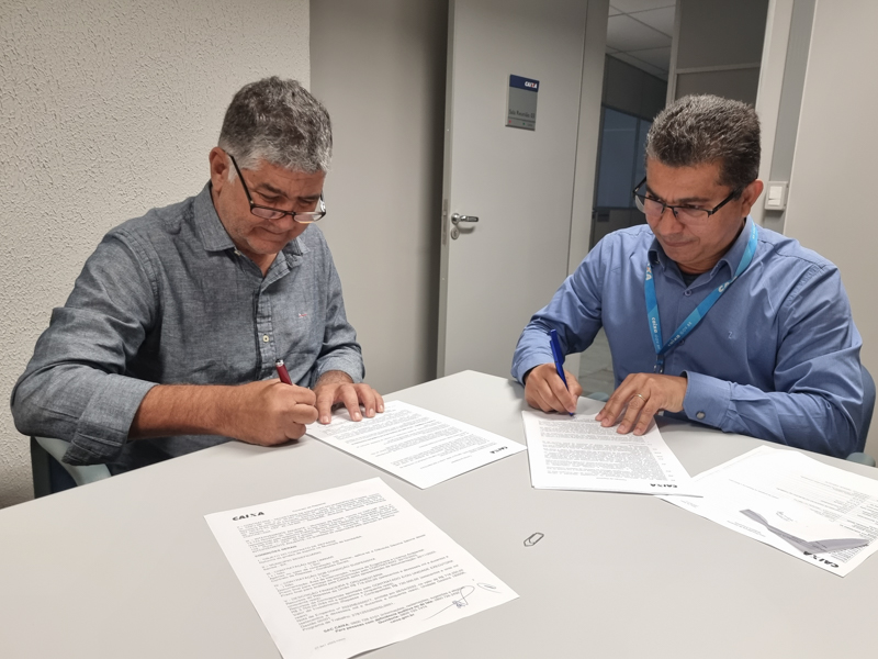 Prefeito Candinho assina convênio com a Caixa Econômica para reforma do Ginásio de Esportes
